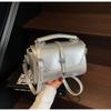 Women's Bag New Versatile Spring and Summer Retro Shoulder Messenger Bag Is Now Popular Portable Small Square Bag