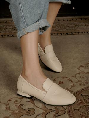 Fri Fla 19B501 Cream Loafers