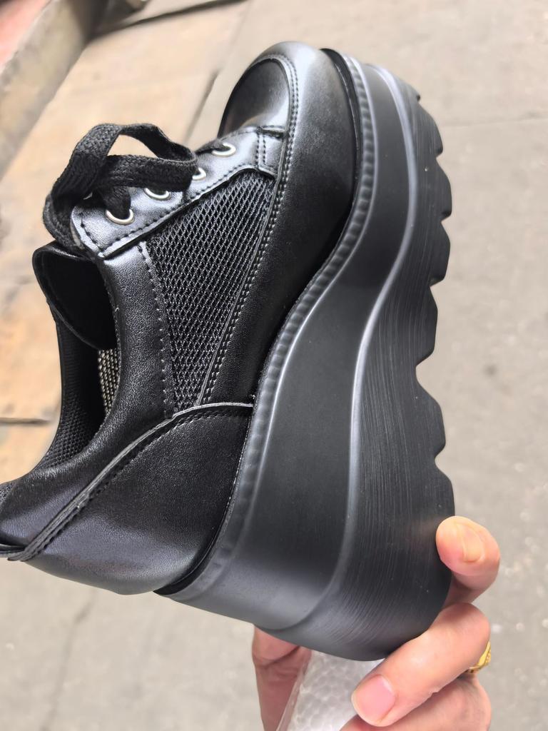 Women's 2025 Wide Width Platform Sneakers Chunky Sole Lace-Up Comfortable Casual Dad Shoes White Athletic Shoes