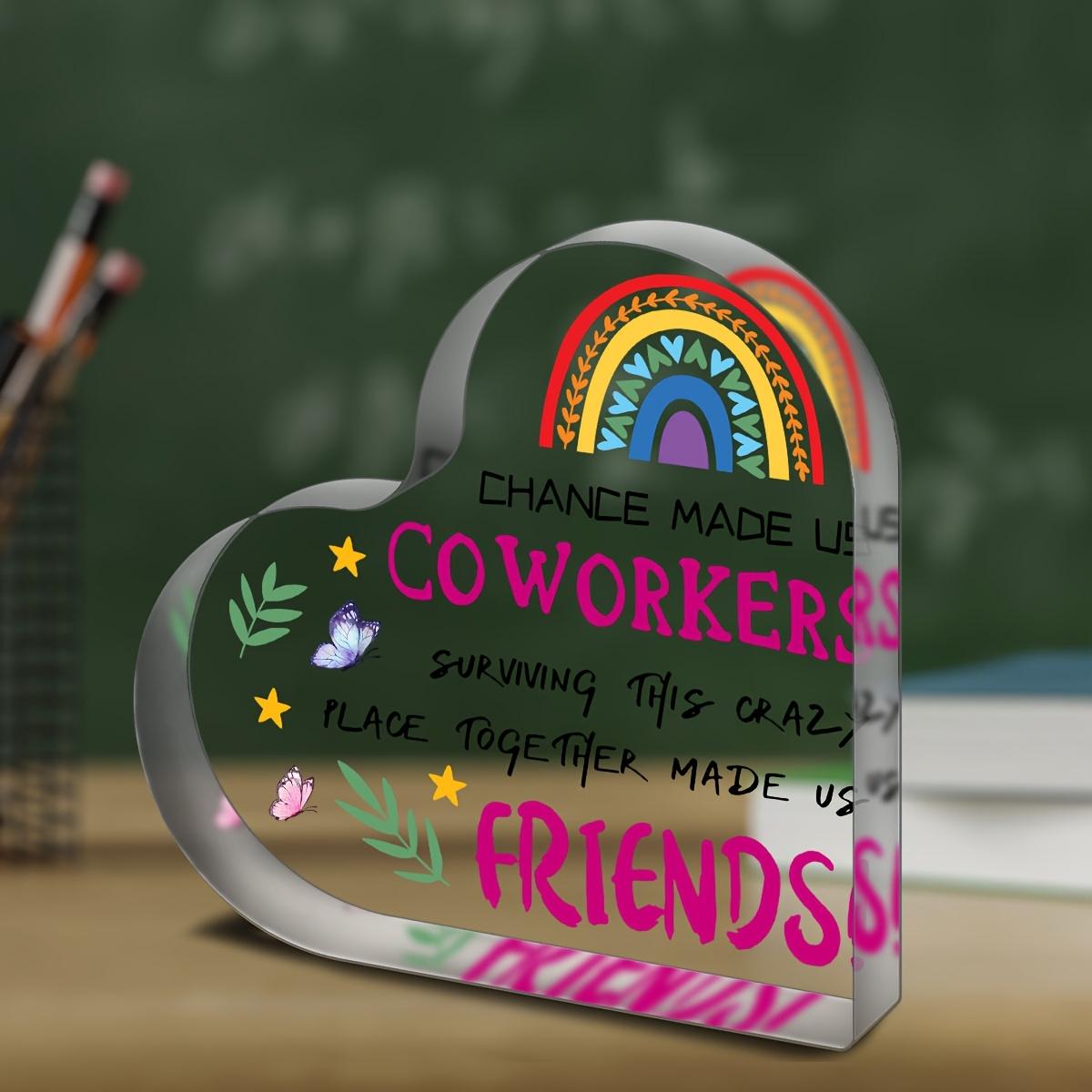 Thank-You Gift for Colleagues, A Heart-Shaped Acrylic Decorative Plaque Desktop Statue, Suitable for All Occasions, A Gift for Colleagues and Friends 10*10cm
