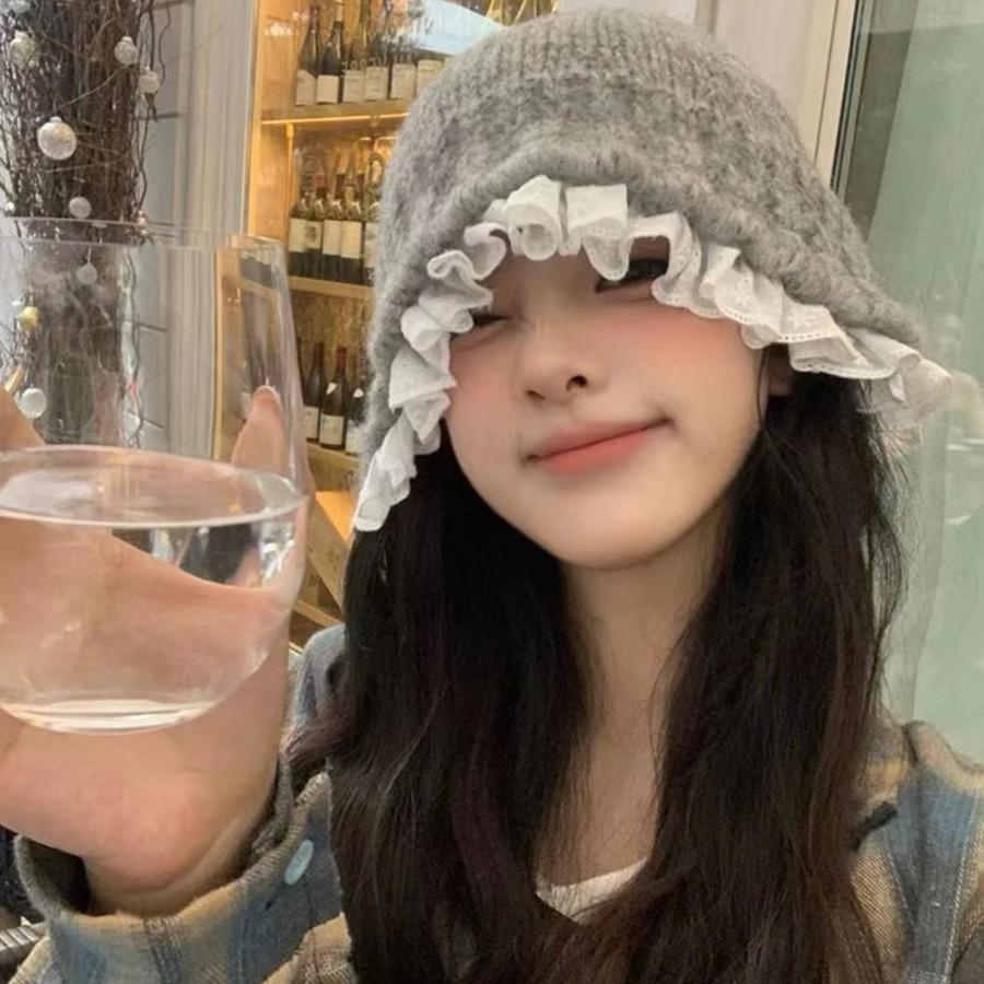 Lazy wind lace knitted bucket hat women's autumn and winter versatile thermal basin hat showing face small wool hat