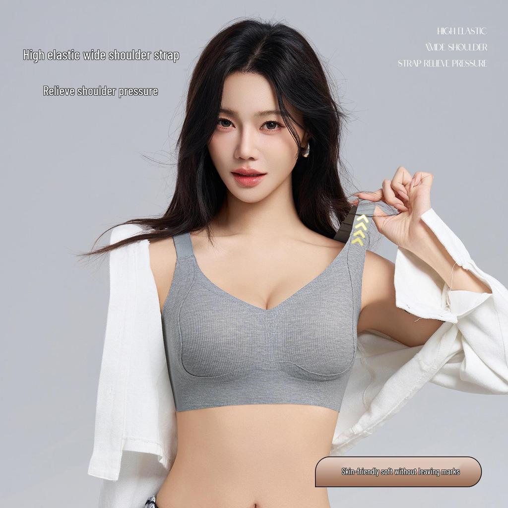 Plus Size Gathering Support Bra for Full Bust - Autumn/Winter Warmth, Anti-Sagging Design with Fixed Cups for a Slimming Effect.
