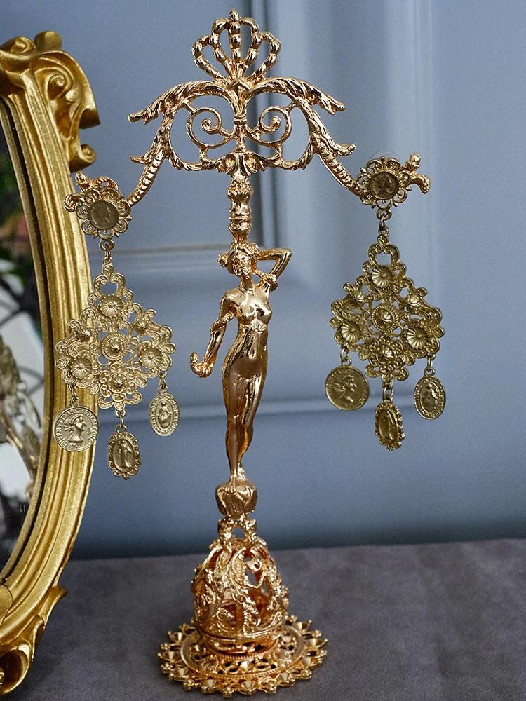 Jewelry Display Stand MetalMaterial Irregular Shape LightGold Retro Earring Rack Shop Counter Window Storage Display Photo Props