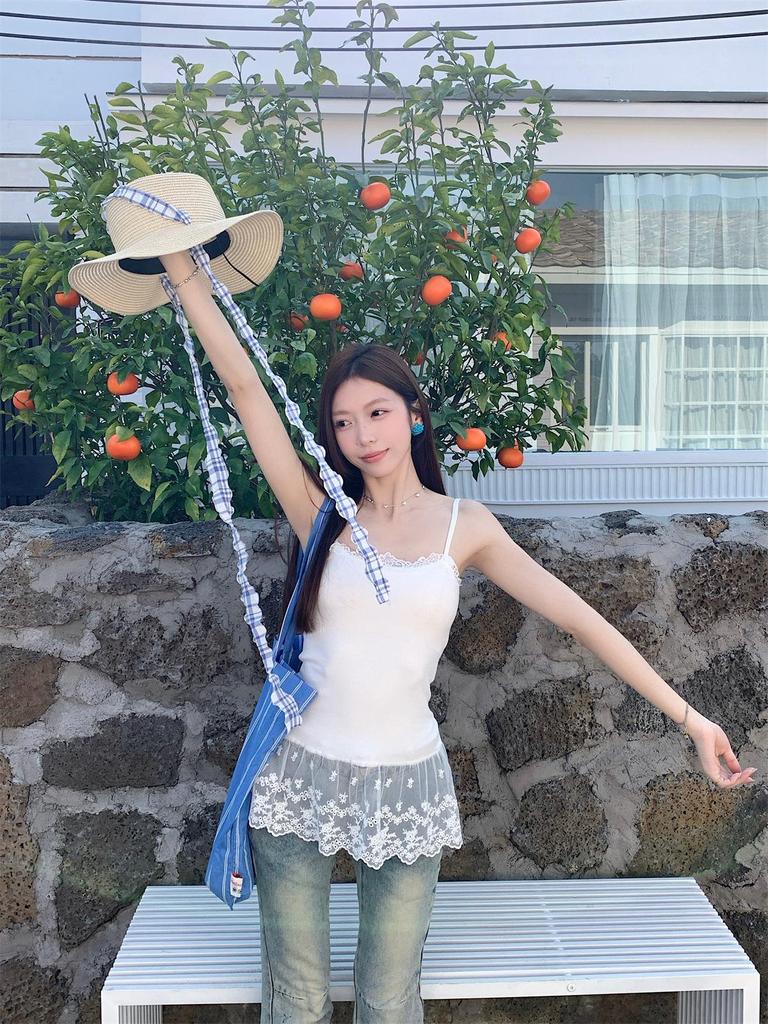 2026 Frühling/Sommer Koreanischer Stil Schlankes Spitzen-Patchwork-Camisole-Tanktop