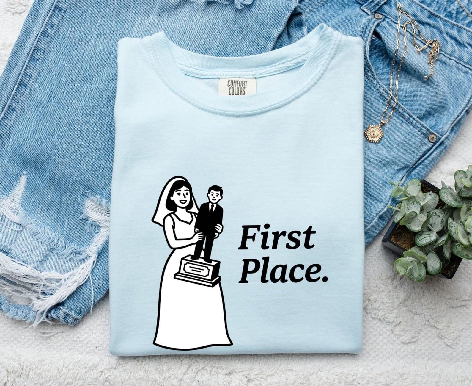 Bride Award Shirt Funny Nuptials Gift Women Illustration Tee Bride T-Shirt Humor Fan Cartoon Tshirt Wedding Graphic Hand Drawn Marriage M