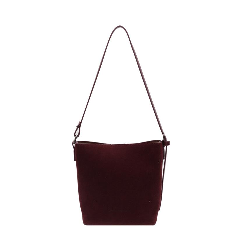 Autumn and winter retro armpit new commuter trend messenger bag large capacity shoulder fashion bucket bag