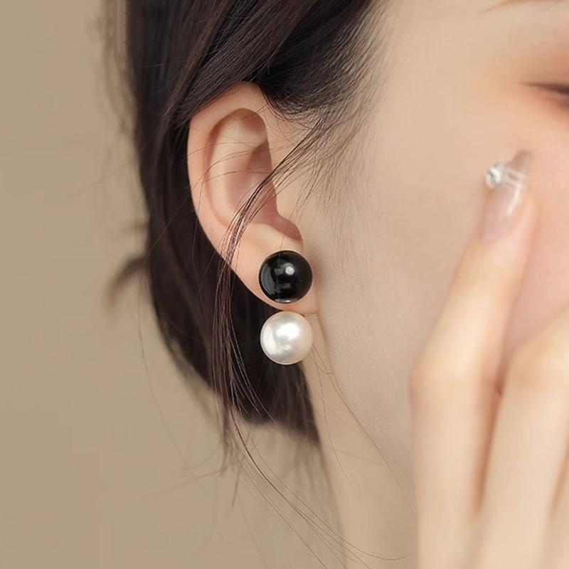 New Retro French Sweet Pearl Temperament Drop Earrings Fashion Black White Beads Senior Simplicity Women Hot Earrings Jewelry