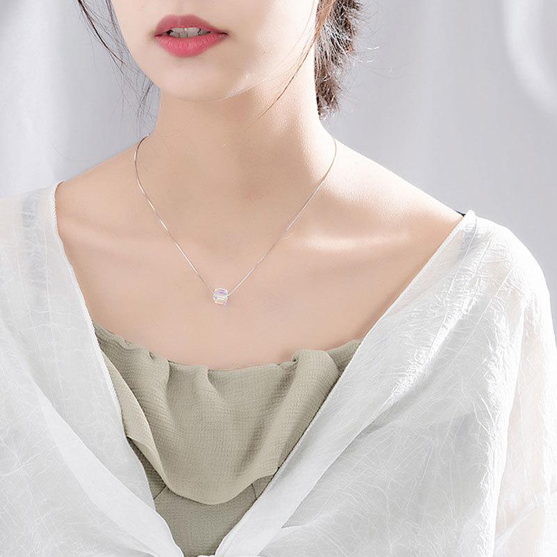 New Fashionable Simple Square Sugar Pendant Korean Edition Necklace Clavicle Chain Necklace