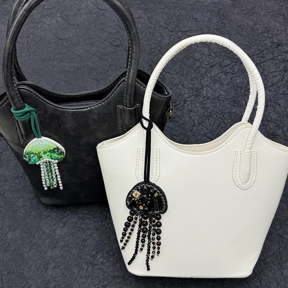 Rhinestone Jellyfish Beads Patches Bag Charm Crystal Tassel Lanyard Sewing Jellyfish Beading Applique Patch Keychain Bag Accesor