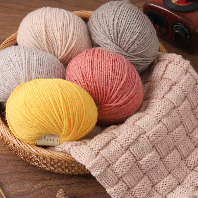 1 Gomitolo di Lana per Lavorazione a Maglia a Mano o a Macchina - Perfetto per Cappelli, Sciarpe, Maglioni e Sciarpe