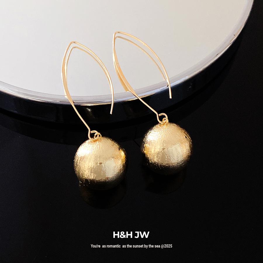 European and American exaggerated spray paint round pattern pendant ear hook explosion earrings femininity earrings design sense niche