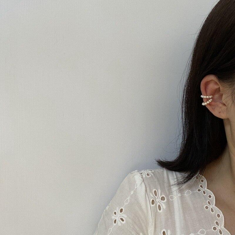 Elegant Simple Circle Pearl Ear Cuff Fake Piercing Clip On Earrings for Women Egirl Fashion Pearls Earcuff Earrings Jewelry