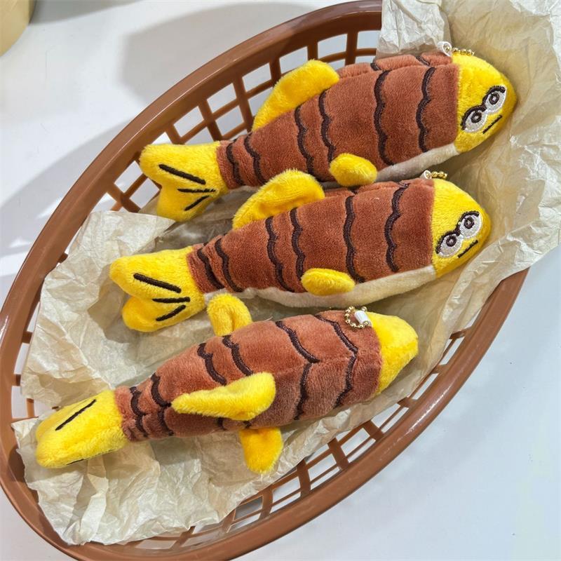 Cute Funny Small Fish Squeak Plush Doll Stuffed Toy Keychain Backpack Pendant Bag Hanging Couple Ornaments Pet Teething Toy Gift