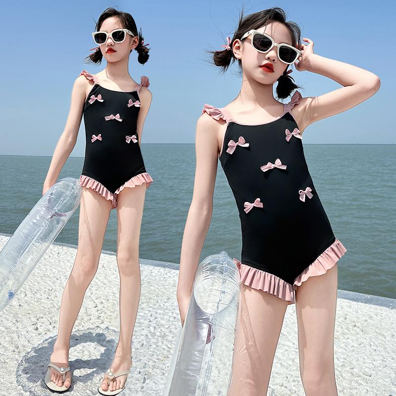 Girls' Summer Swimsuit - One-Piece with Chest Pad
