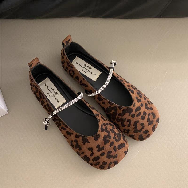 

Вечерний бриз, нежный, неглубокий носок, одинарные туфли женские 2025 года, новые, со стразами, сверкающие туфли Мэри Джейн, туфли бабушки на плоской подошве 40