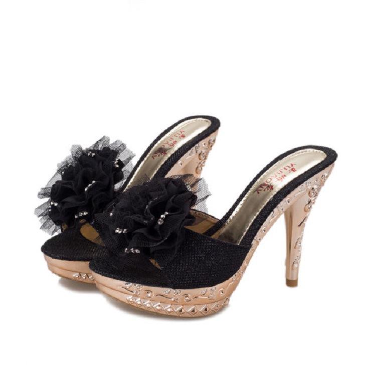 Fashion High-Heeled Shoes Lady Glitter Slides Square Heel Slippers Women Summer Fashion Low Peep Toe Flower Pantofle Jelly Block Luxury