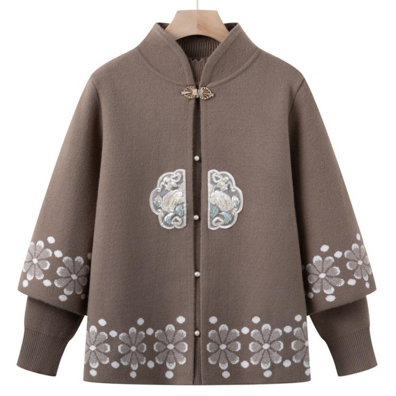 Sweater jacket medium old woman suit knitted two-piece set mother autumn clothes autumn and winter cardigan new
