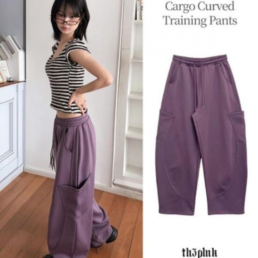 The Pink Women Cargo Cutline Curved Wide Training Pants
