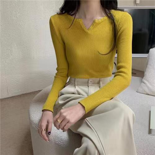 Slim-fit V-neck Knit Base Layer Top for Women Long-sleeve Solid Color Top Autumn/Winter Inner Sweater