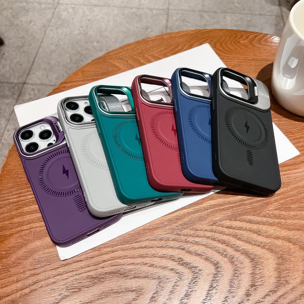 Lightning Magnetic Suction Bracket Large Window Suitable for IPhone16PRO Mobile Phone Case Apple 13 Protective Case Soft Case 15