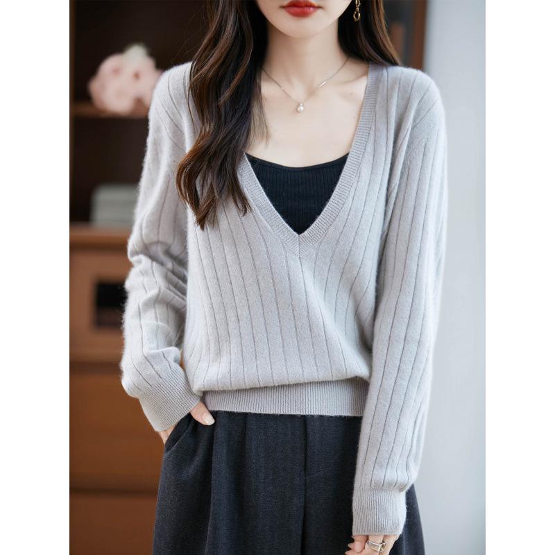 Autumn-Winter V-Neck Pure Wool Pullover: Women's Soft, Skin-Friendly Cashmere Knit Sweater.