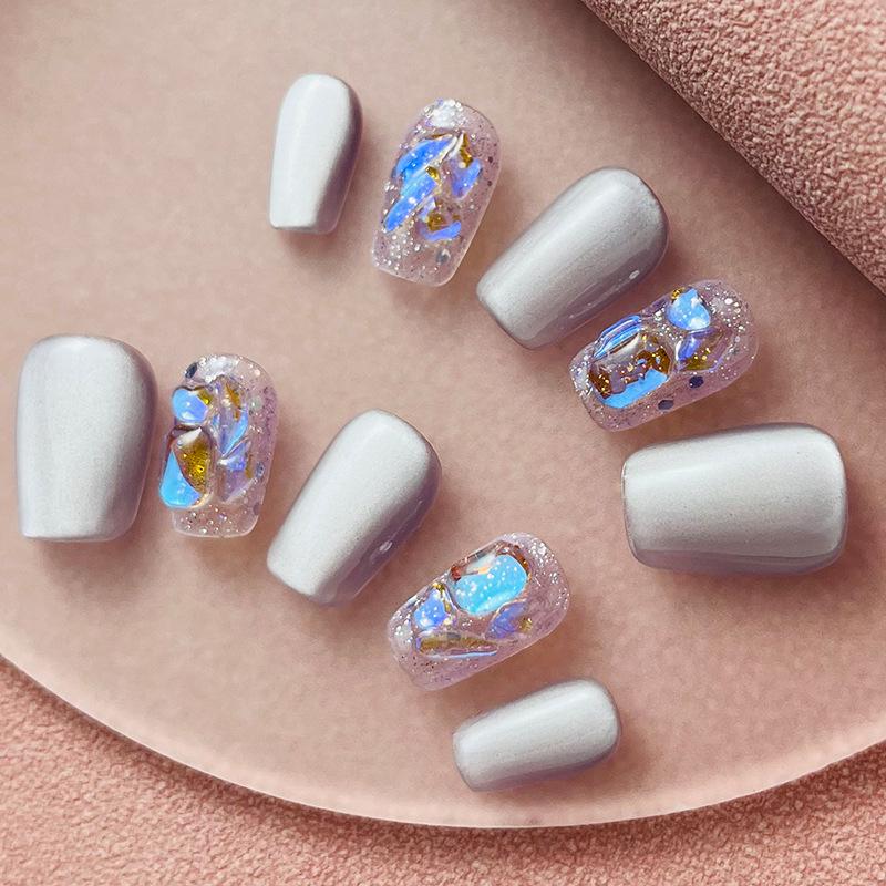 Quiet Moon Taro Paste Handmade Cat Eye Press-on Nails - Removable High-End Nail Stickers Medium