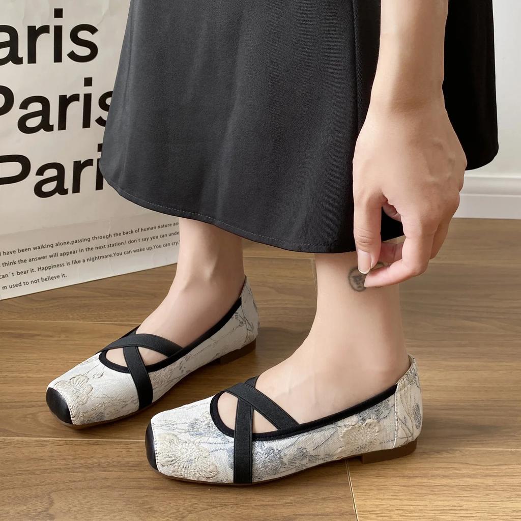 Fashion Woman Ballet Flats Female Luxury Retro Classic Square Toe Embroidery Elastic Band Ballerina Flats Ladies Soft Loafers Mary Jane