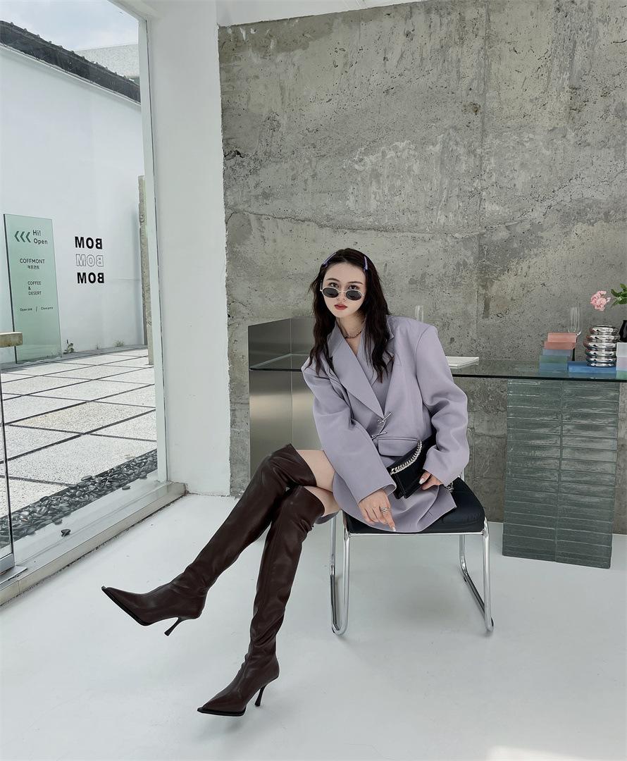 

В наличии - 2025 новые туфли-стилеты для внешней торговли, модные уличные сапоги до бедра, модные стильные сапоги 39 коричневый