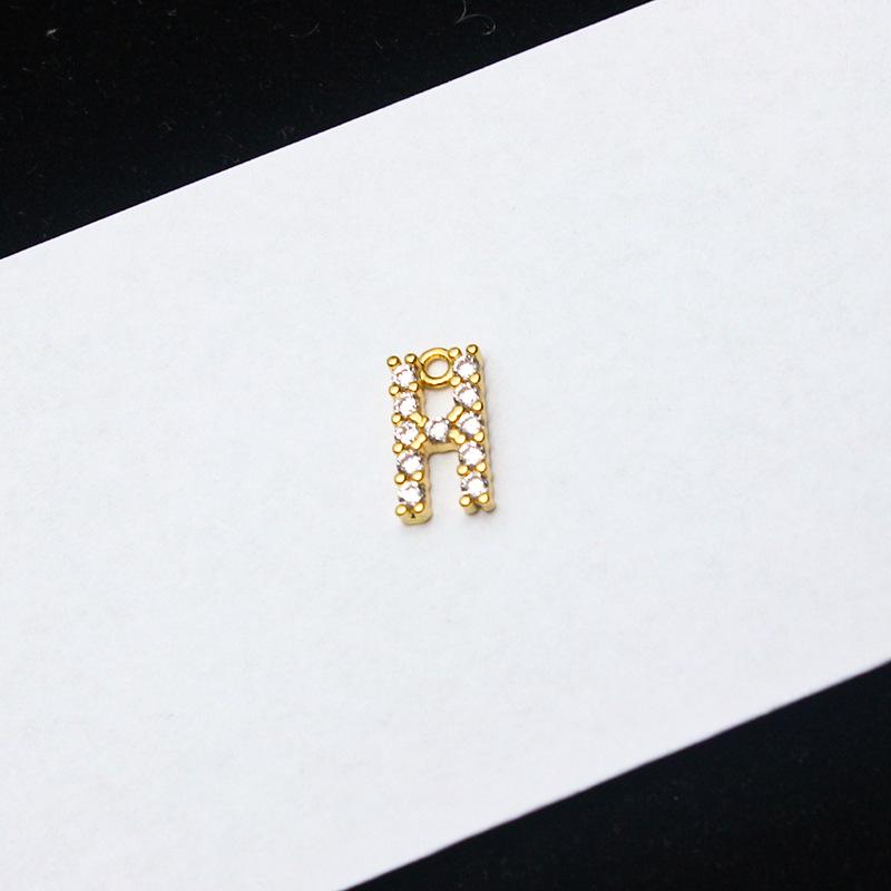 Copper-Plated Gold Micro-Inlaid Diamond English Letter Pendant: 26 Charm Options for Necklaces or Earrings