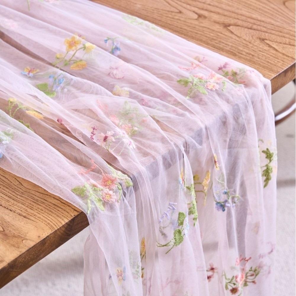 Fresh Color Embroidered Floral Table Runner Romantic Tulle Table Runner Wedding розовый