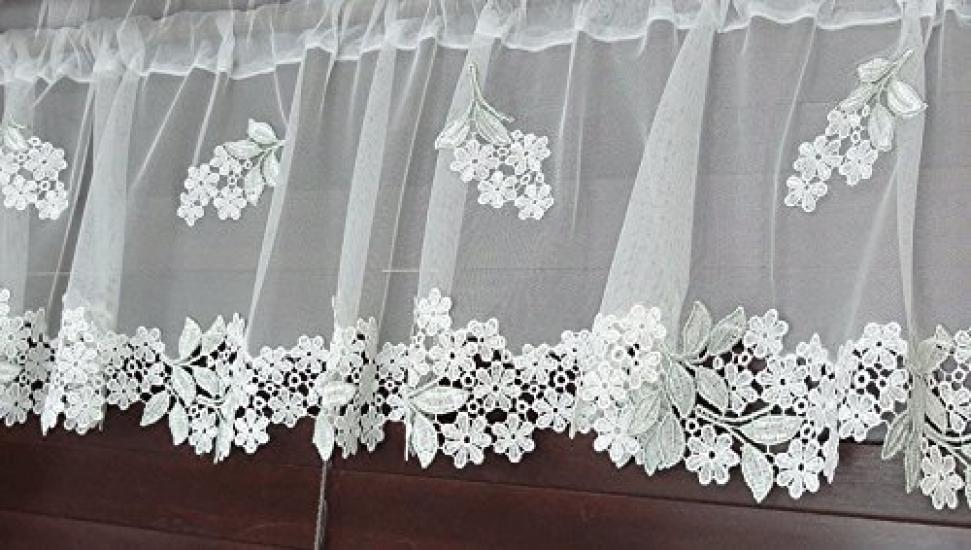 

Кафе-шторы с тюлем цвета слоновой кости и светло-зеленым кружевным аппликацией для маленьких окон (30см)