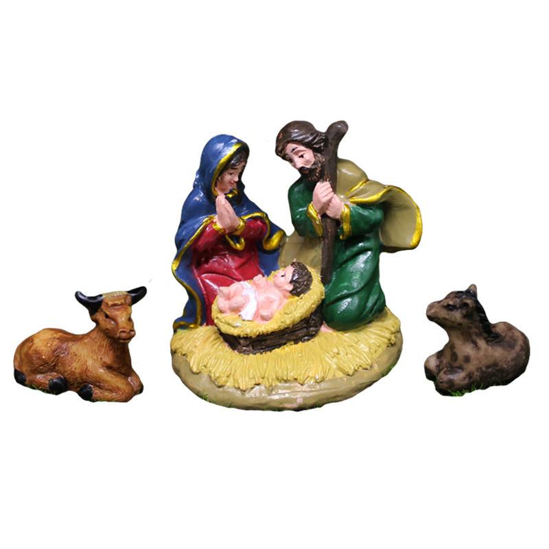 Resin Christmas Scene Figurines With Style Family Set For Holiday Decorations