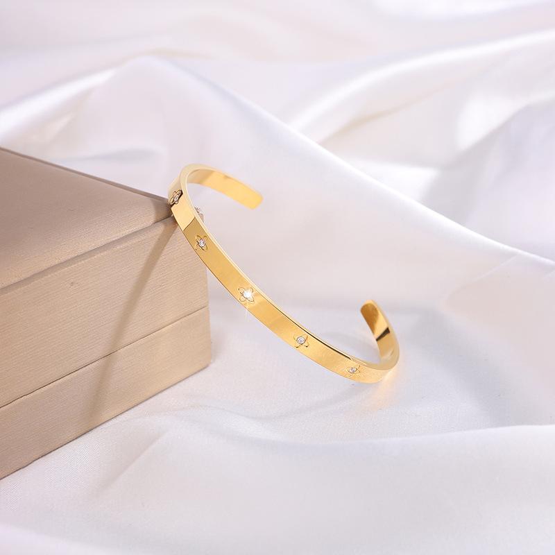 Titanium Steel , Gold Open Octagram , High-end Female, European and American Fashion Light Luxury Niche   .
