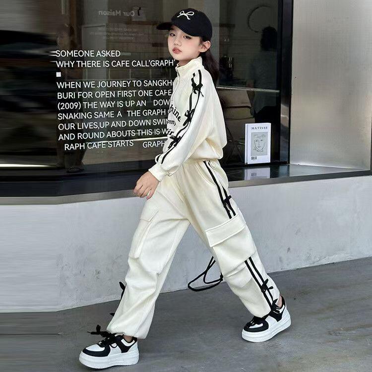 Girls' Korean-Style Sports Suits: Fashionable Spring & Autumn Letter Sweatshirts with Overalls for Kids (Two-Piece Set)
