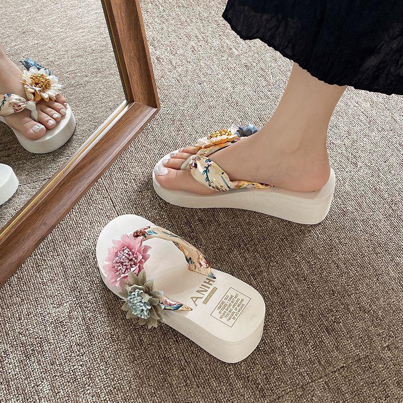 Fashion Non-slip Seaside Vacation Beach Sandals 2025 Summer New Fairy Flower Flip-flops