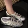 Versione in pelle di pecora~ Scarpe sportive casual a testa tonda coreane a bocca bassa Scarpe Mary Jane con velcro Scarpe singole Scarpe da allenamento tedesche a fondo piatto da donna