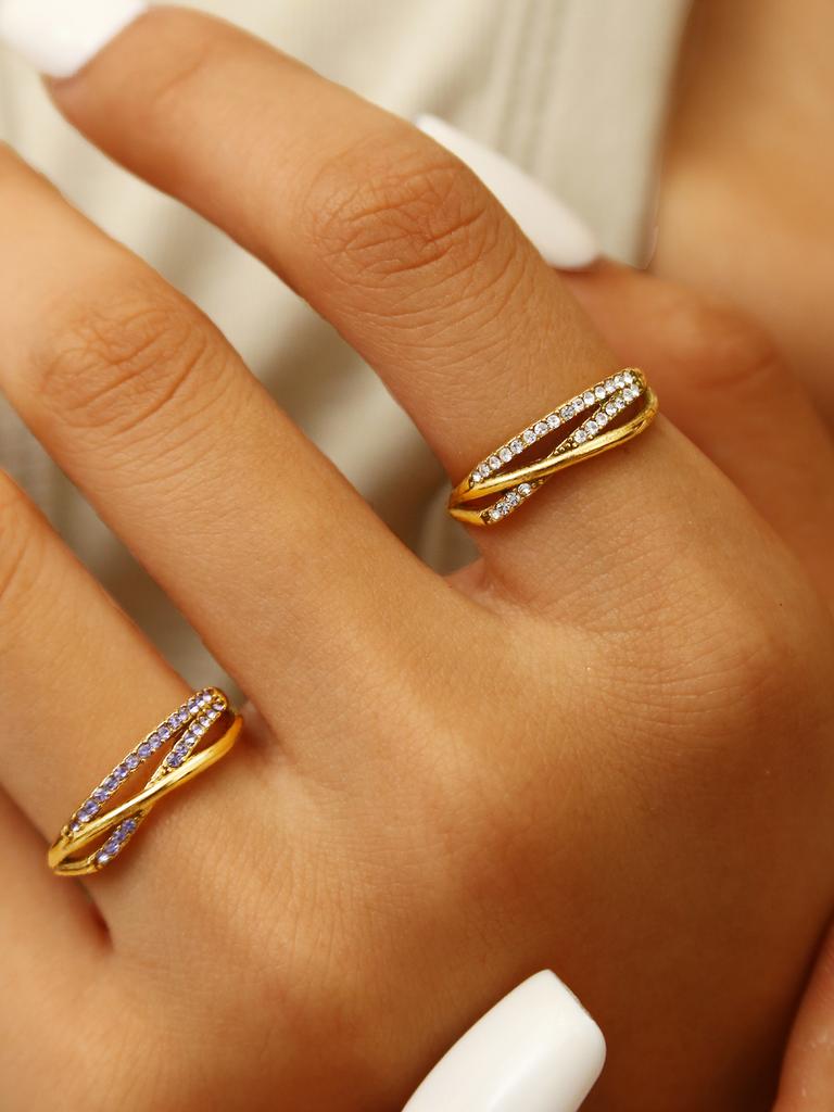 Ny Mode Enkel Personlighet Lätt Lyx Utsökt Rostfritt Stål 18K Guldpläterad Diamantlinjer Korsring Dam Zirkon