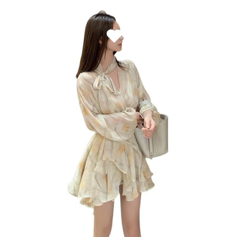 French floral v-neck bubble sleeve chiffon dress women's 2026 spring new waist irregular streamer short skirt