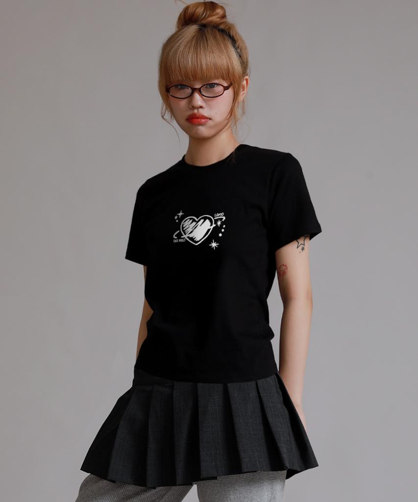 LIKE THE MOST Heart Planet Regular Short Sleeve T-Shirt_Black