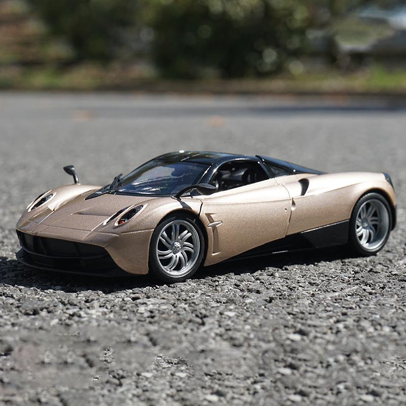 

WELLY 1:24 PAGANI HUAYRA Alloy Car Diecasts & Toy Vehicles Car Model Miniature Scale Model Car Toy For Children