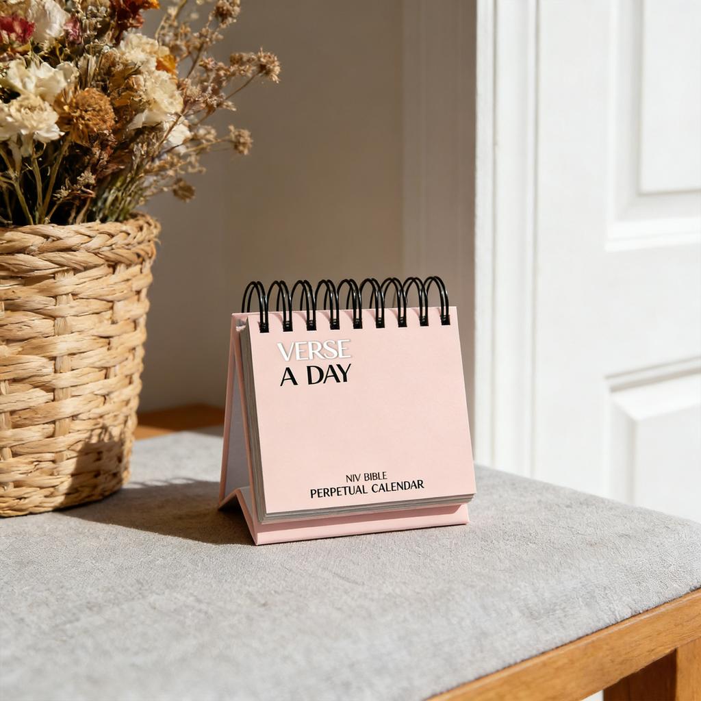 365 Versículos Para Suas Devoções Diárias; Textos Religiosos Positivos e Edificantes Adequados Tanto para Homens Quanto para Mulheres.