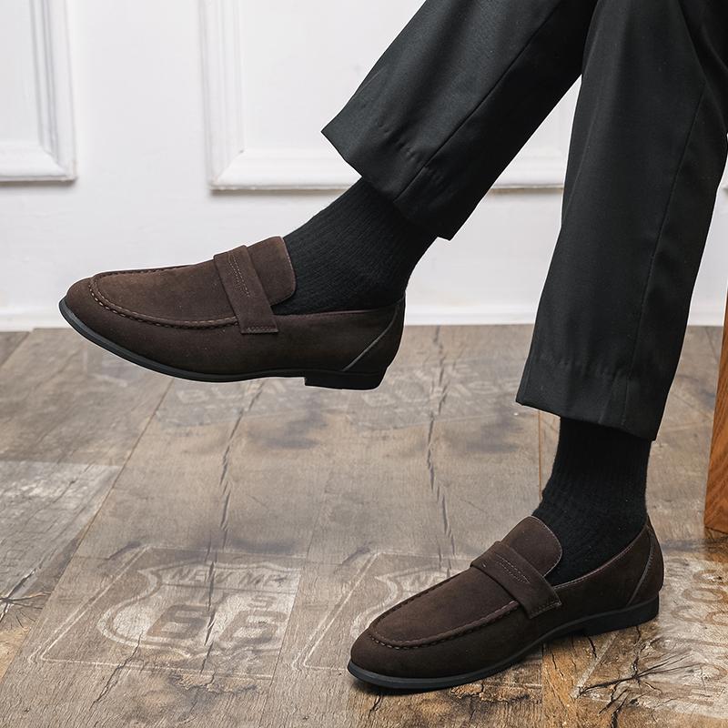 Fashion Spring New Fashionable Pointed Suede Breathable Sleeve Leg Shoes Brand for Teenagers Comfortable Anti Slip Soft Bottom Bean Shoe