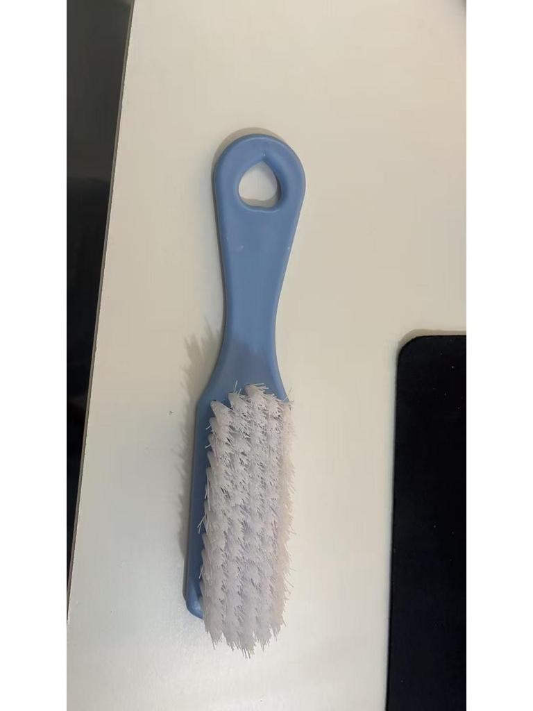 Multifunctional Shoe Brush with Soft Bristles & Long Handle - Gentle on Shoes & Durable for Clothes