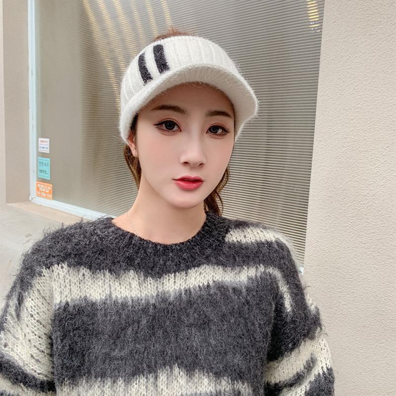 New Autumn and Winter Fashion Open-top Hat for Women, Casual Versatile Sporty Style, Outdoor Running, Curved Brim, Face-slimming Beanie