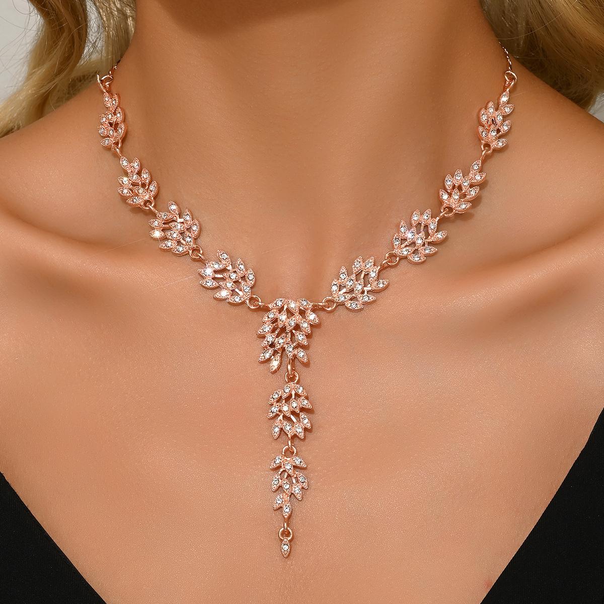 

1PC Women s Fashion Trendy Geometric Design Necklace Zircon Suitable for Date, Party, Festival Gifts-2170