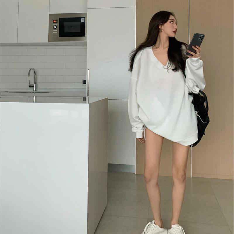 Women's Plus Size V-Neck Long Sleeve Loose Base Layer Top for Autumn/Winter