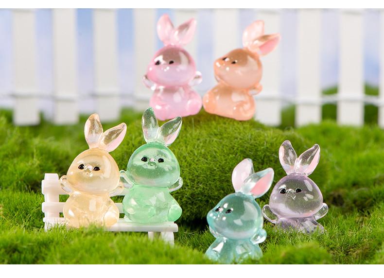 Adorable Cartoon Glow-in-the-dark Resin Rabbit Decorative Figurine For Desk