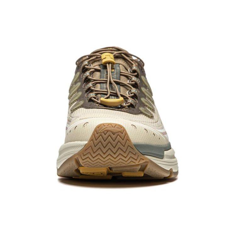 Li Ning Star Path Cushioning, Wear Resistant Low top Basketball Shoes Men's Umber White AGLT047-3