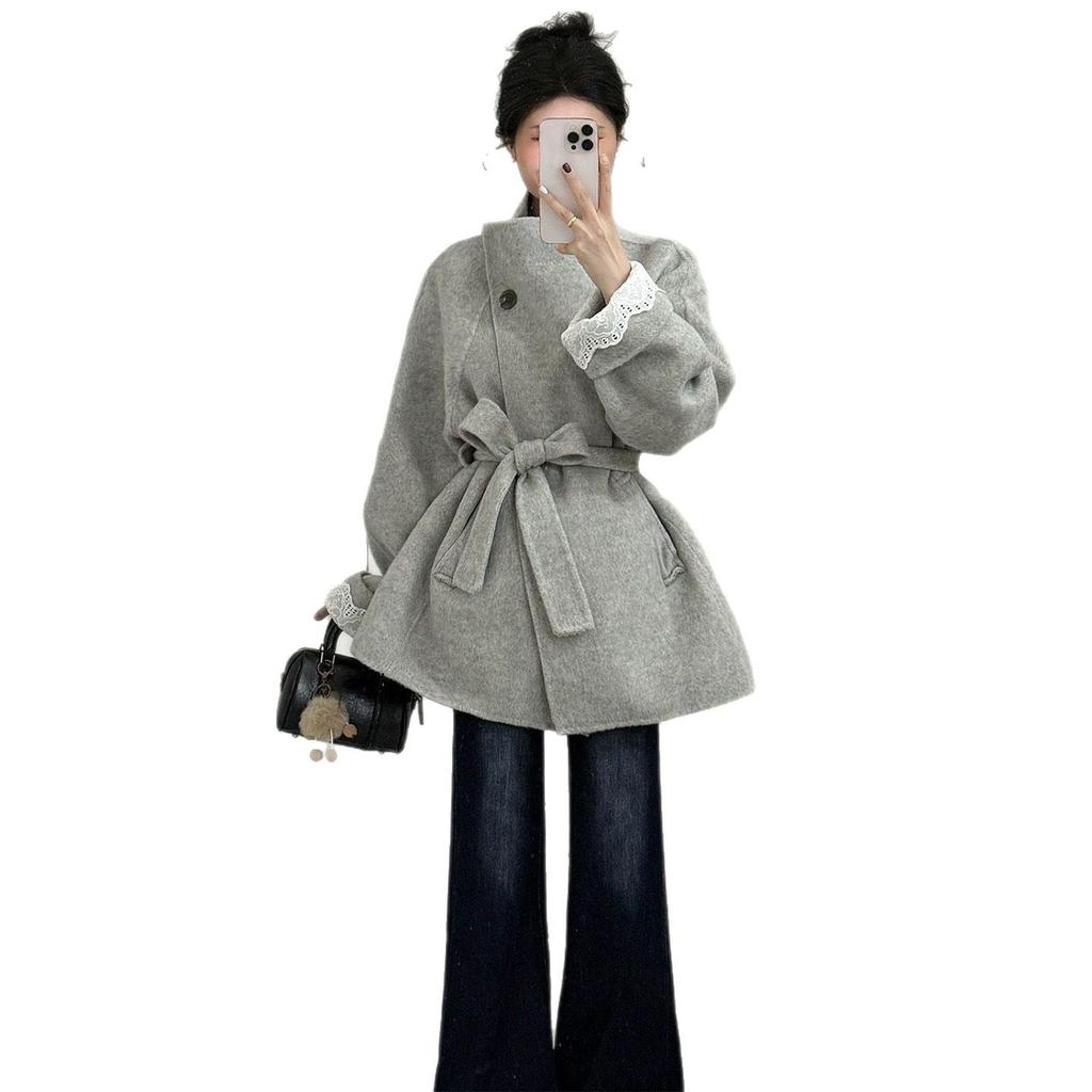 2026 Korean Woolen Women's Coat - Petite Hepburn Style, High-End Feel for Autumn/Winter