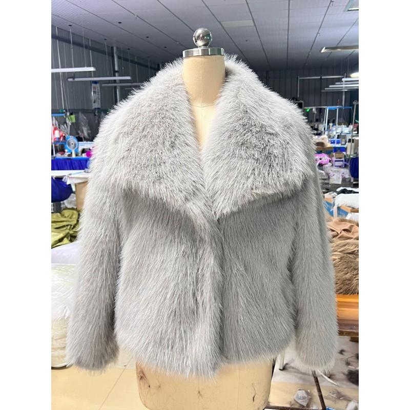 Womens Short Faux Fur Coat With Oversized Collar Plush Warm Winter Outerwear Street Style